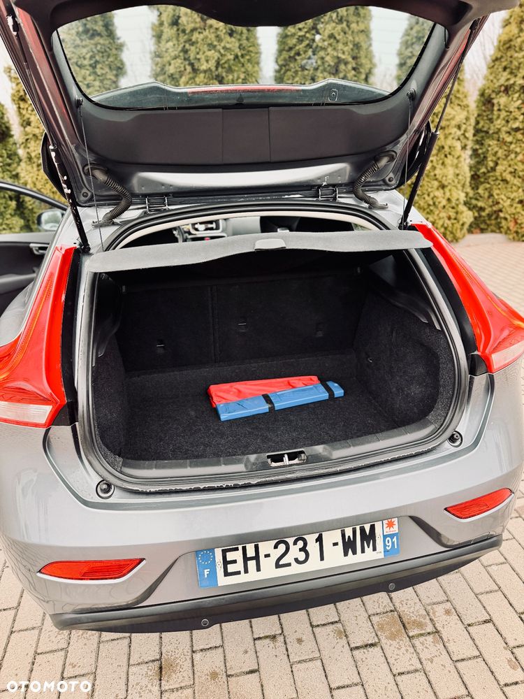 Volvo V40 D2 Drive-E Momentum - 15