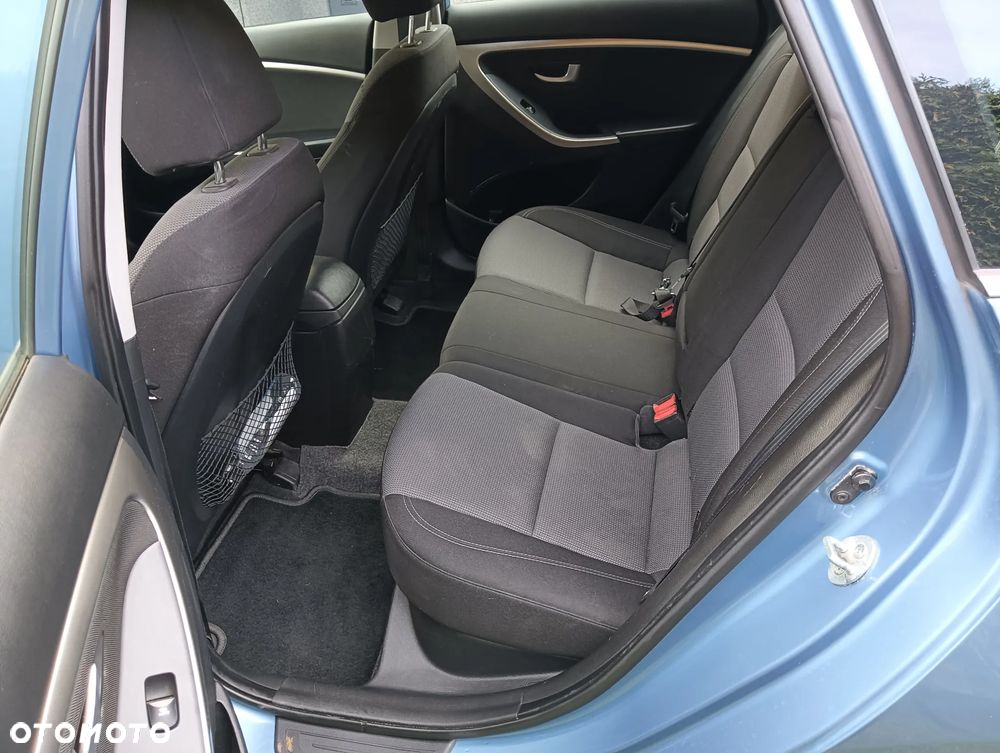 Hyundai i30 1.6 CRDi Classic - 9