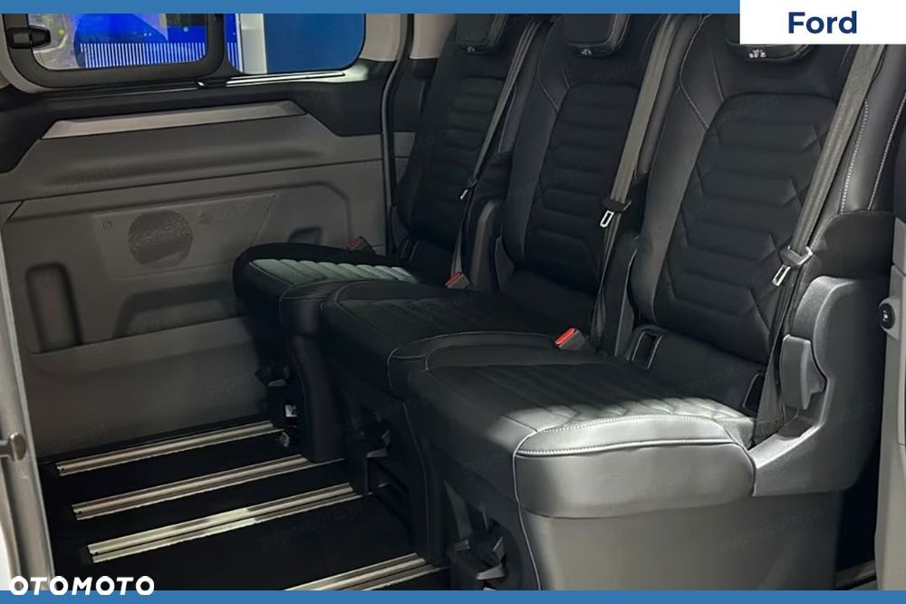 Ford Tourneo Custom - 7