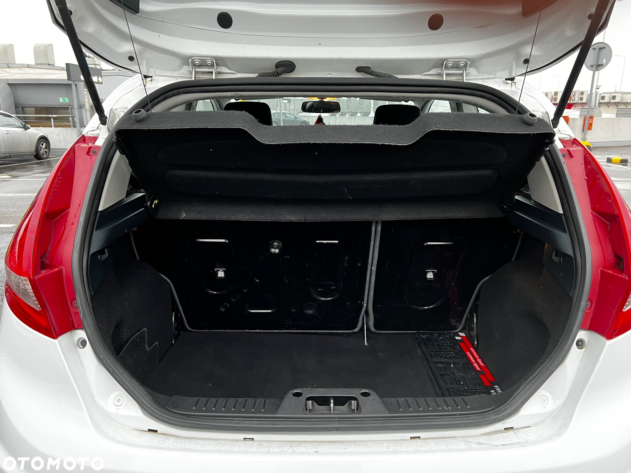 Ford Fiesta 1.25 Trend - 12