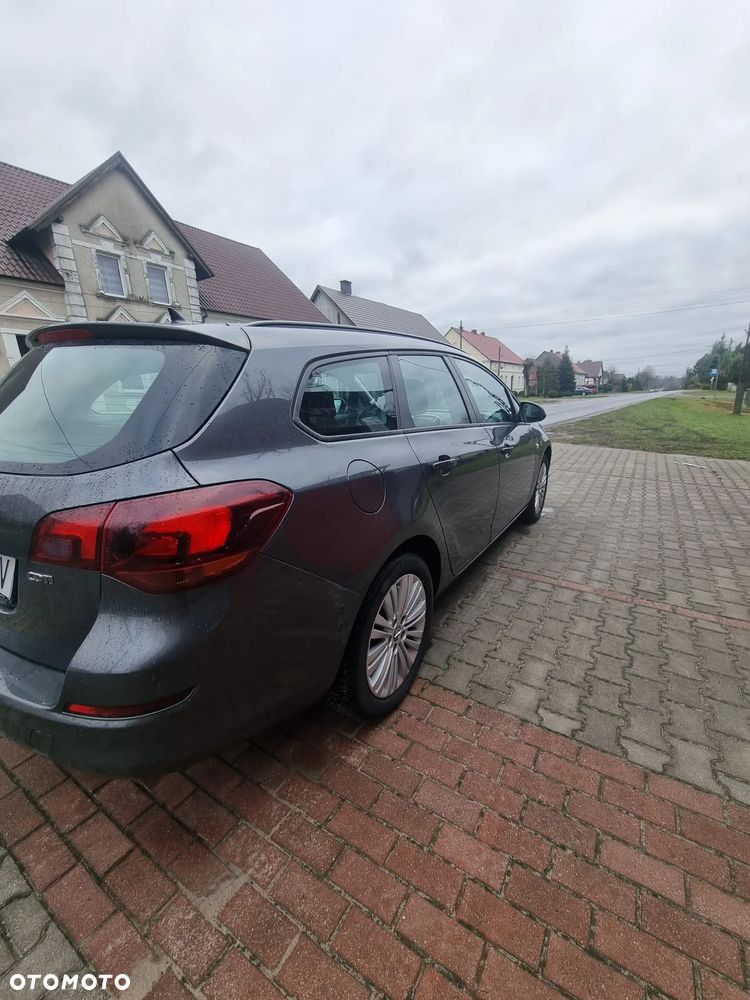 Opel Astra 2.0 CDTI DPF Sports Tourer Automatik Design Edition - 5