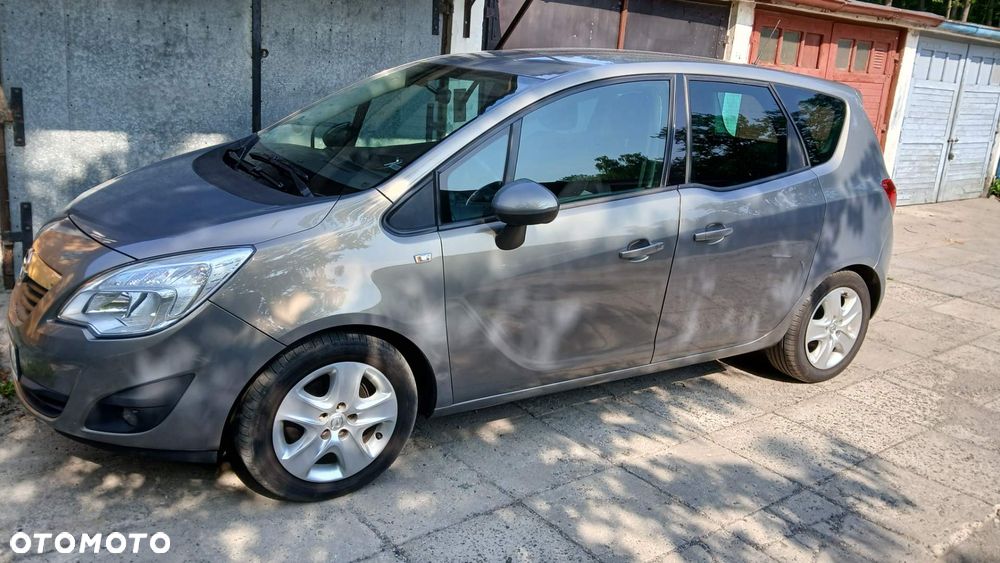 Opel Meriva 1.4 T Essentia - 1
