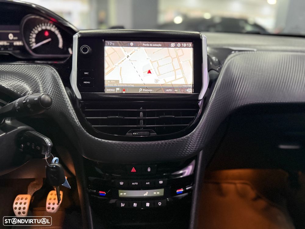 Peugeot 2008 PureTech 110 Stop&Start GT-Line Edition - 12