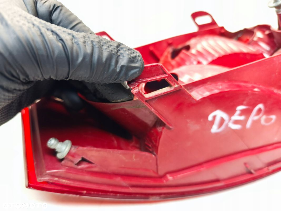 LAMPA PRAWY TYŁ W BŁOTNIK AUDI A6 C6 SEDAN DEPO - 15