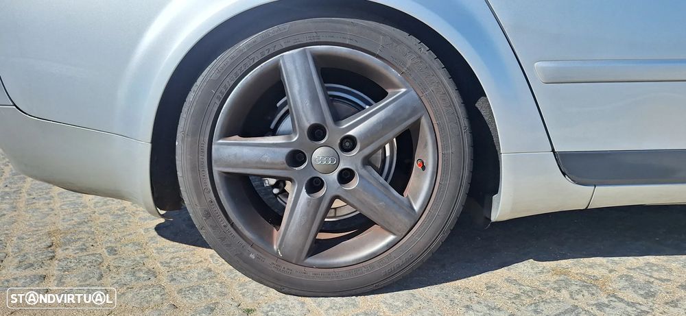 Audi A4 2.5 TDI quattro - 14