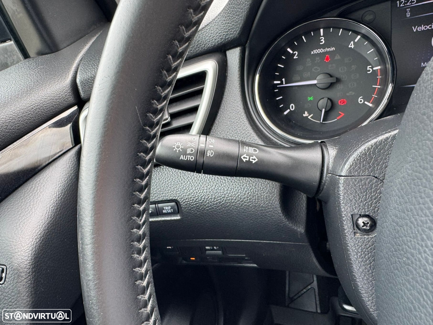 Nissan Qashqai 1.5 dCi N-Connecta 18 - 20