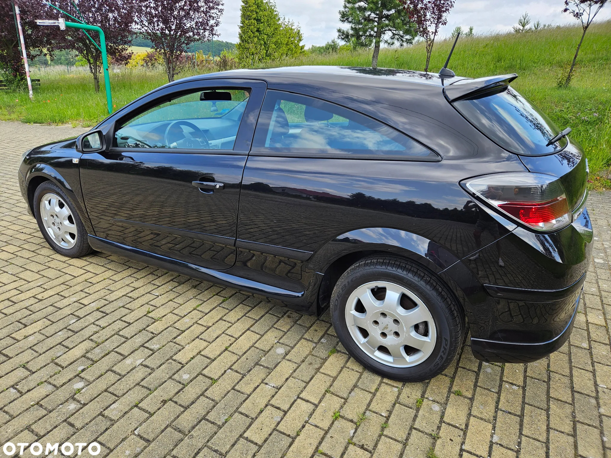 Opel Astra III GTC 1.7 CDTI 111 - 11