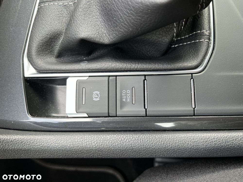 Volkswagen Tiguan - 31