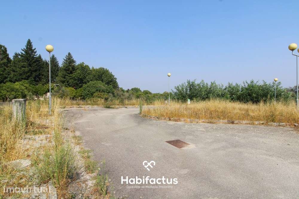 Lote para construção de moradia em banda na vila de Nelas - Grande imagem: 5/9