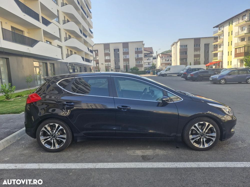 Kia Ceed 1.6 CRDi 128 Platinum Edition - 8