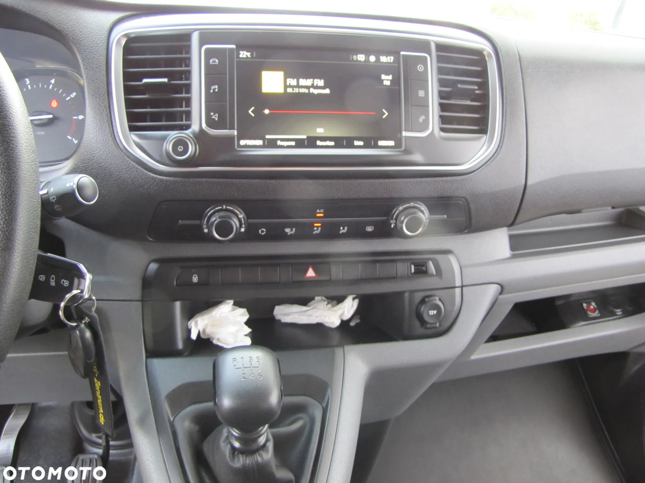 Opel Vivaro - 26