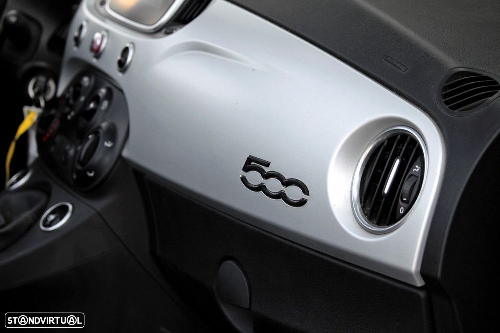 Fiat 500C 1.0 Hybrid Connect - 12