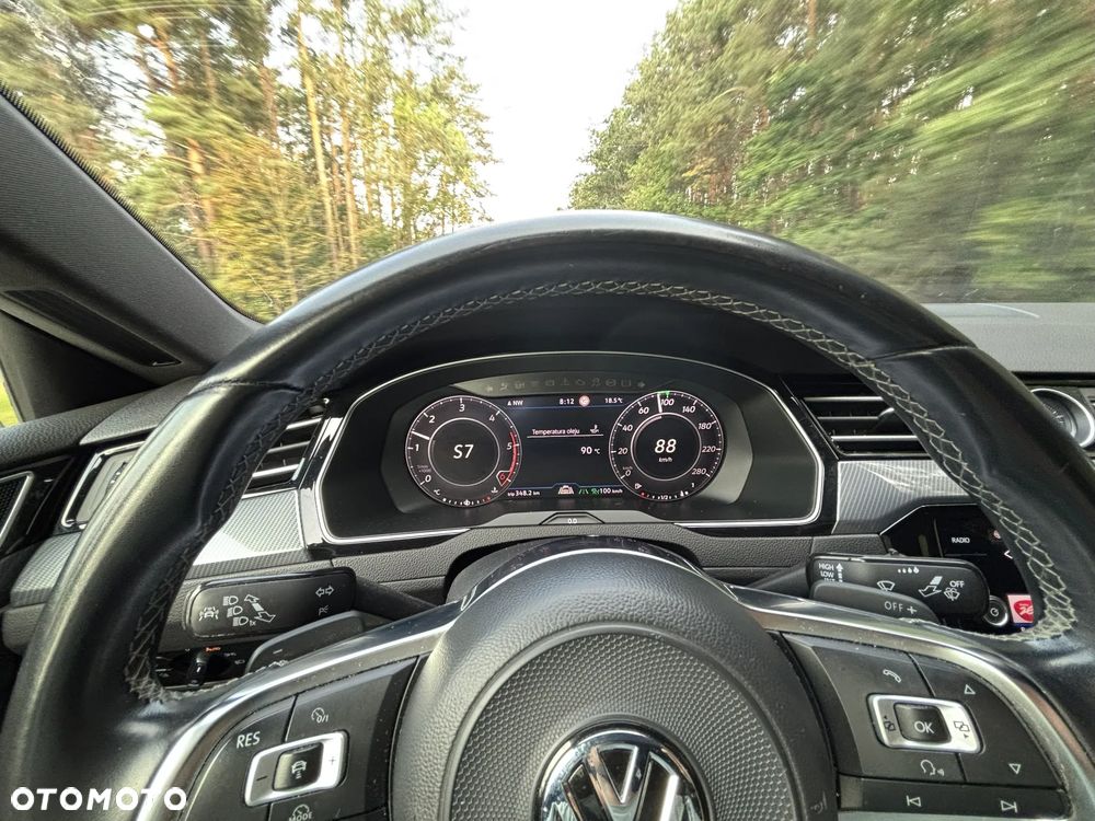 Volkswagen Arteon 2.0 TDI Bi-Turbo SCR 4Mot R-Line DSG - 32