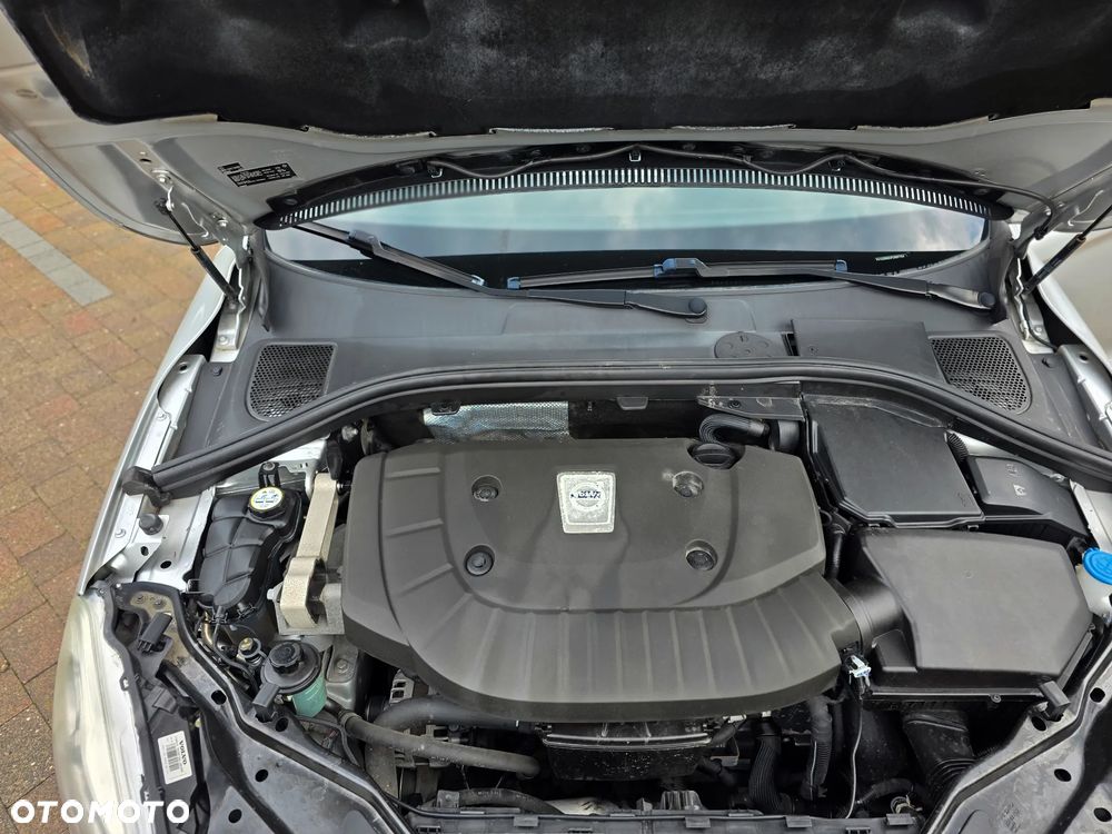 Volvo XC 60 D4 Geartronic Momentum - 23