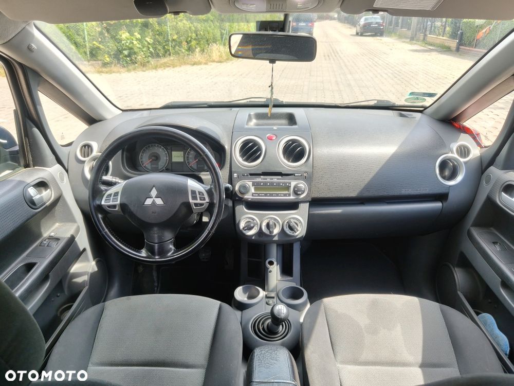 Mitsubishi Colt - 7