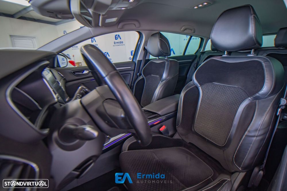 Renault Mégane Sport Tourer 1.5 dCi Limited EDC - 24