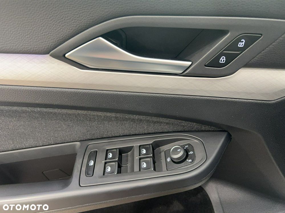 Volkswagen Golf - 13