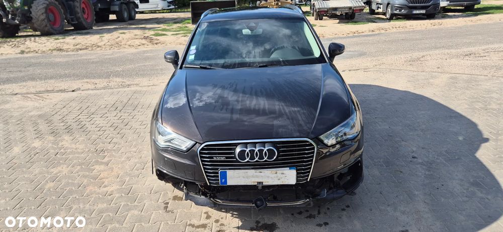 Audi A3 Sportback 1.4 TFSI E-tron Attraction e-S tronic - 2