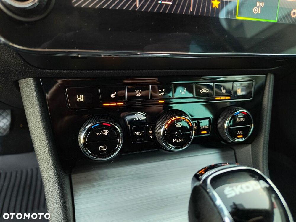 Skoda Superb 2.0 TDI SCR Ambition DSG - 24