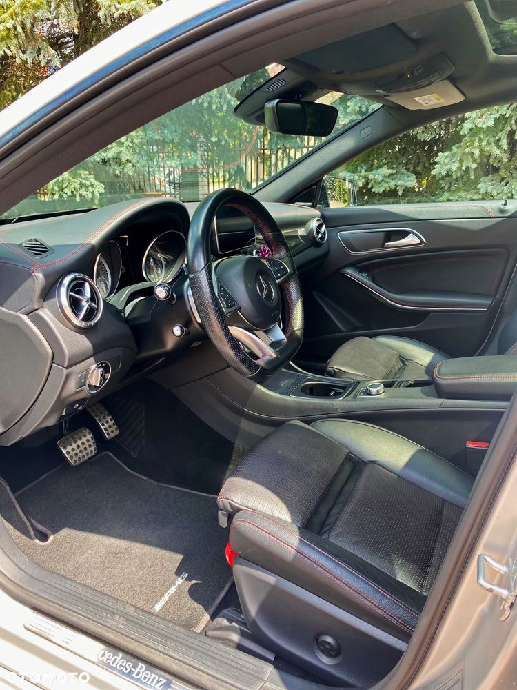 Mercedes-Benz CLA 250 4-Matic AMG Line - 5
