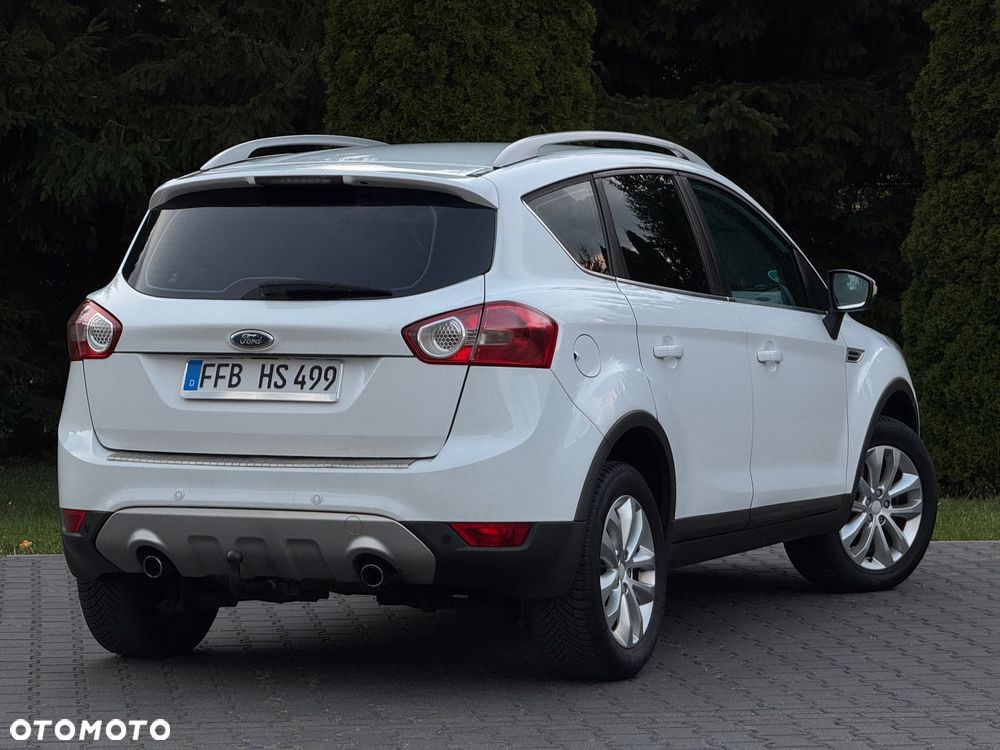Ford Kuga 2.0 TDCi 2x4 Titanium - 26