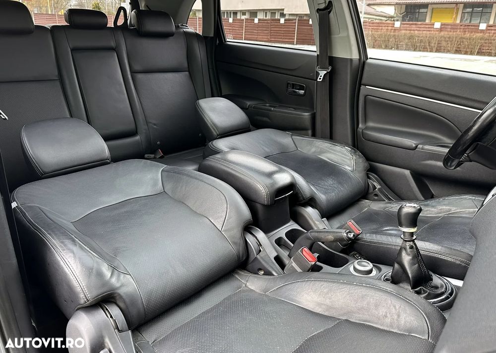 Mitsubishi ASX 1.8 DI-D 4WD Diamant Edition - 17