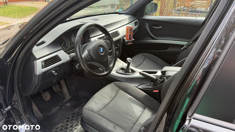 BMW Seria 3 - 12