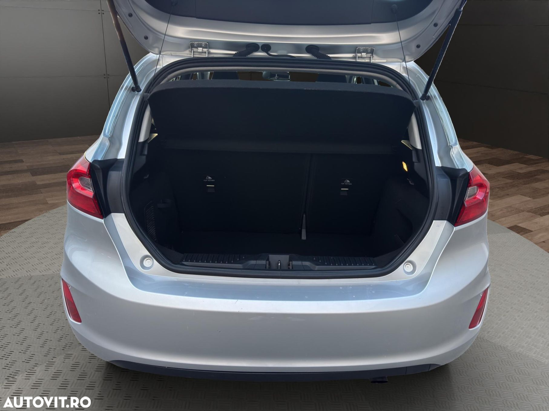 Ford Fiesta - 16