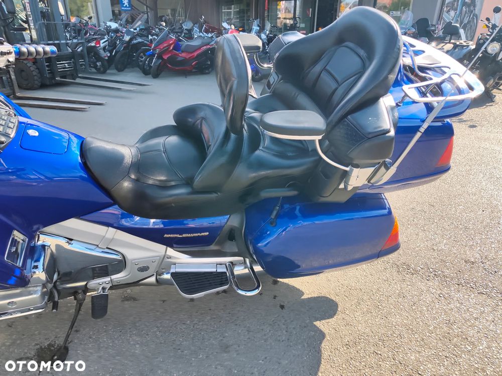 Honda GL - 11