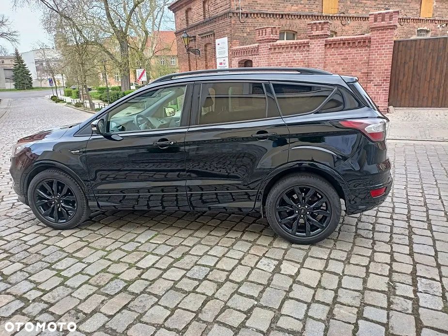 Ford Kuga 1.5 EcoBoost 2x4 ST-Line - 39