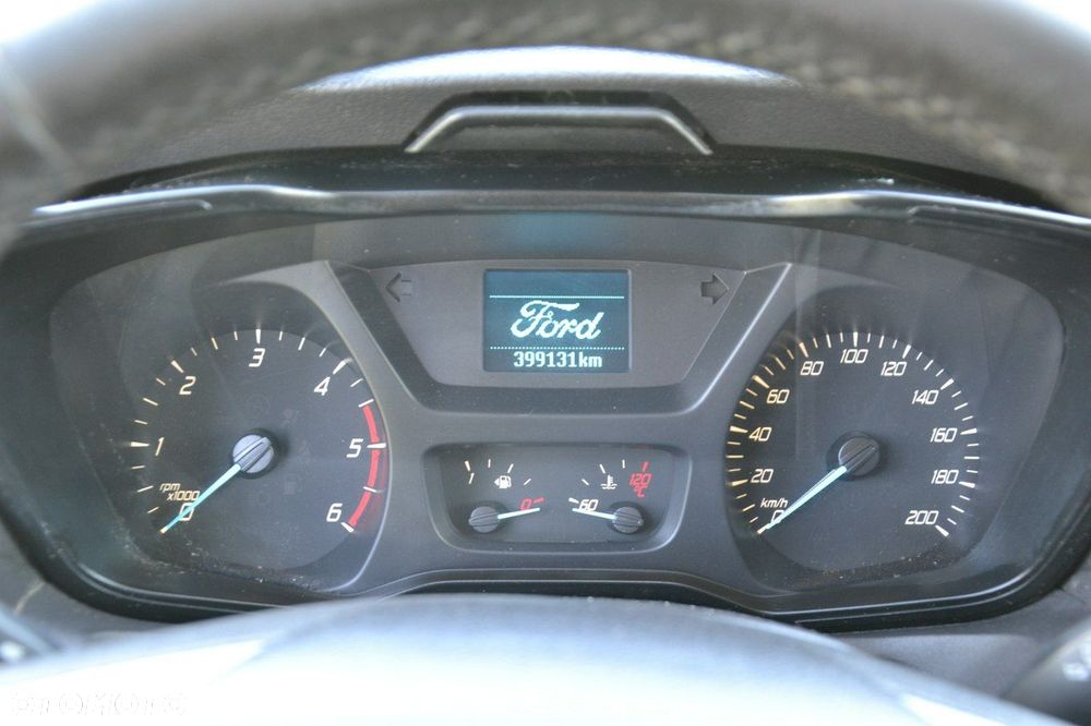 Ford Transit - 18