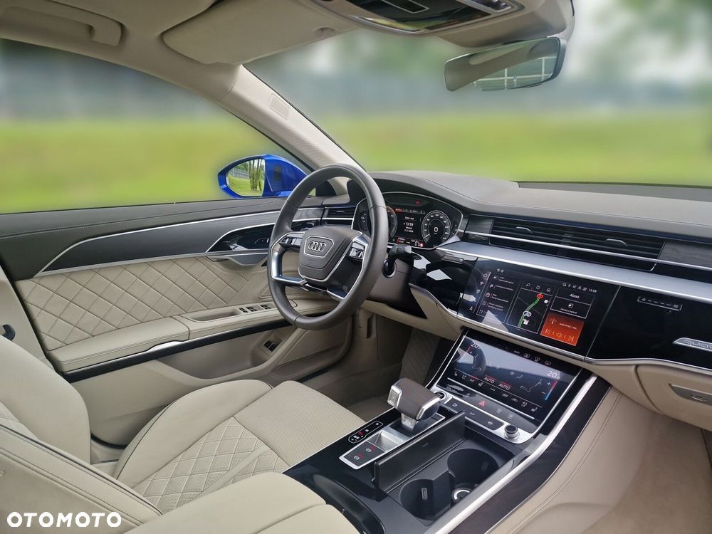 Audi A8 - 11