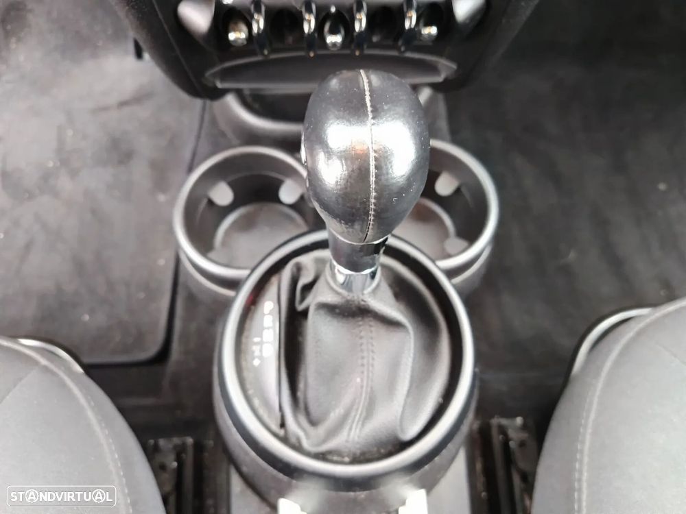 MINI Countryman Cooper D Aut. - 23