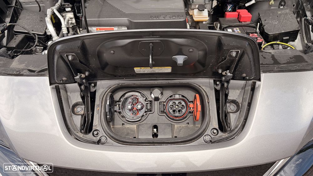 Nissan Leaf N-Connecta Two Tone - 13