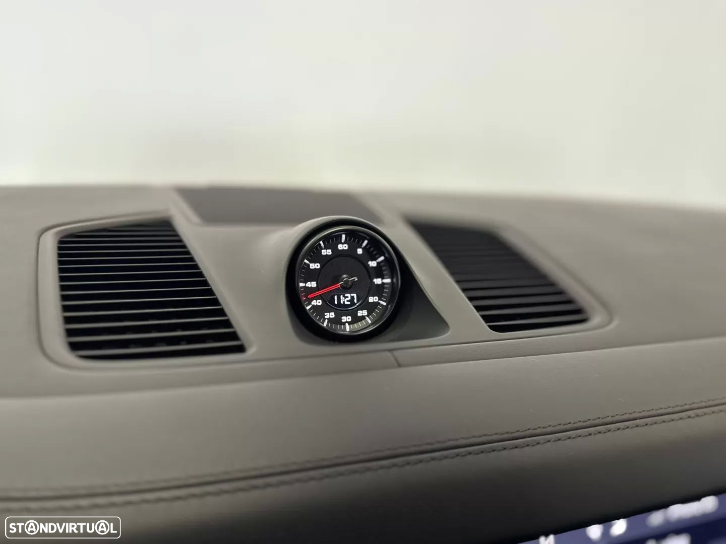 Porsche Cayenne Platinum Edition - 44