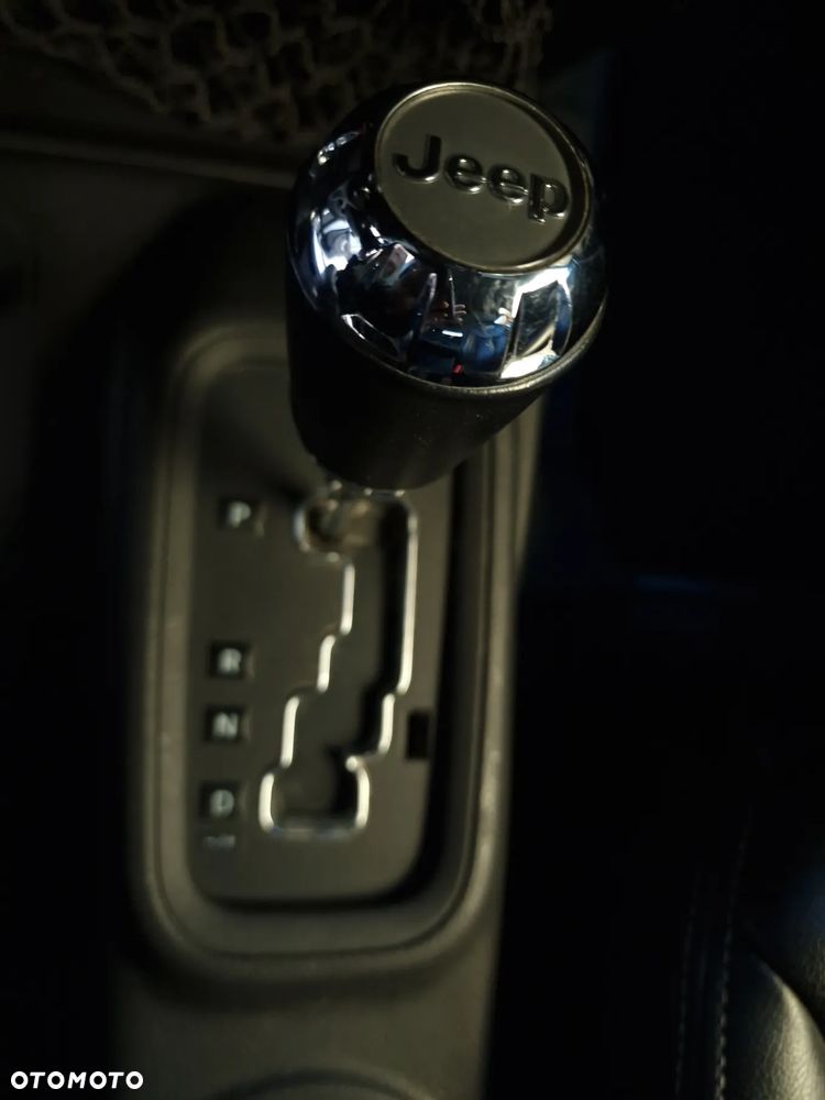 Jeep Wrangler 3.6 Unlim Rubicon X - 28