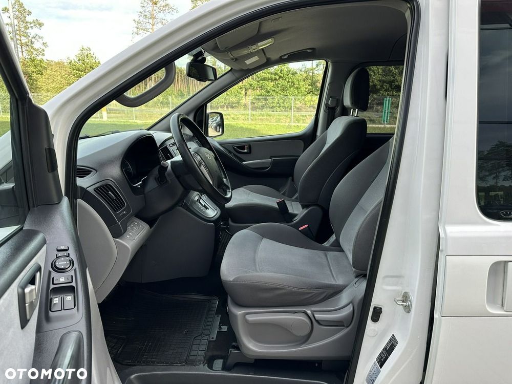 Hyundai H-1 2.5 CRDi Travel Family+ - 12