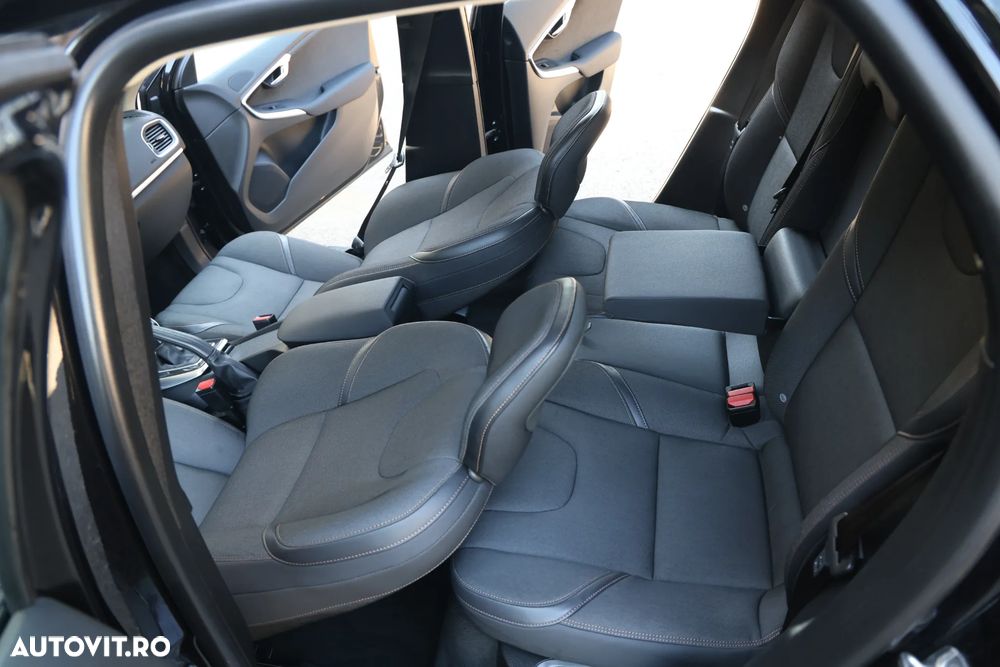 Volvo V40 - 10