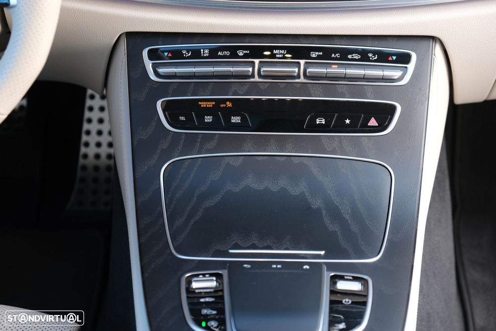 Mercedes-Benz E 220 d AMG Line - 15