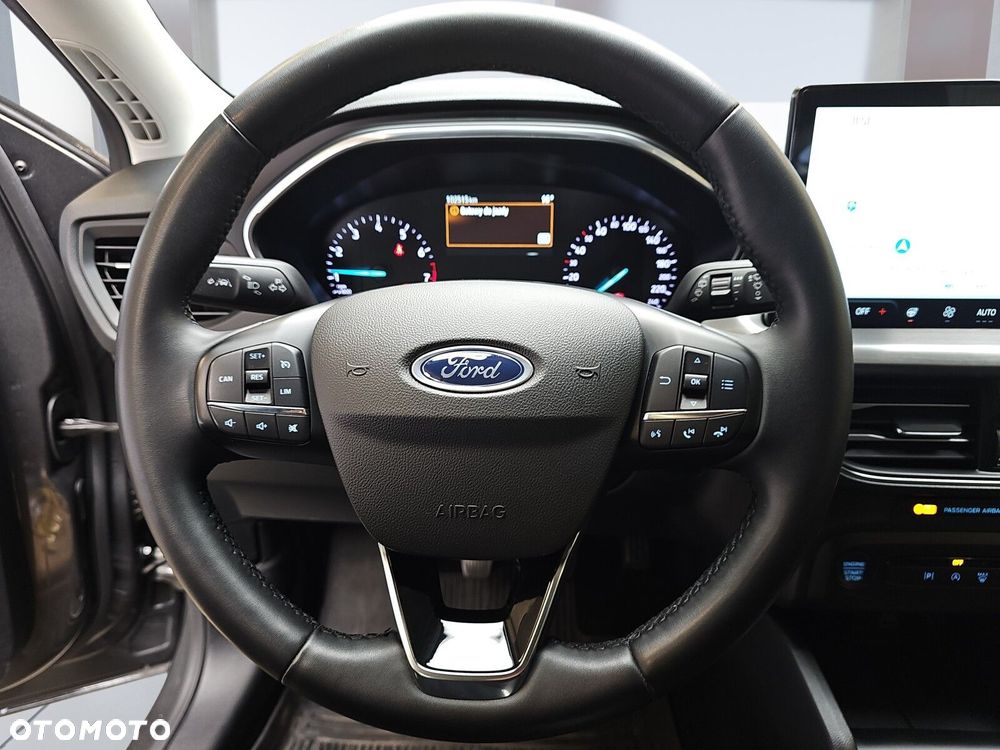 Ford Focus 1.0 EcoBoost Titanium - 11