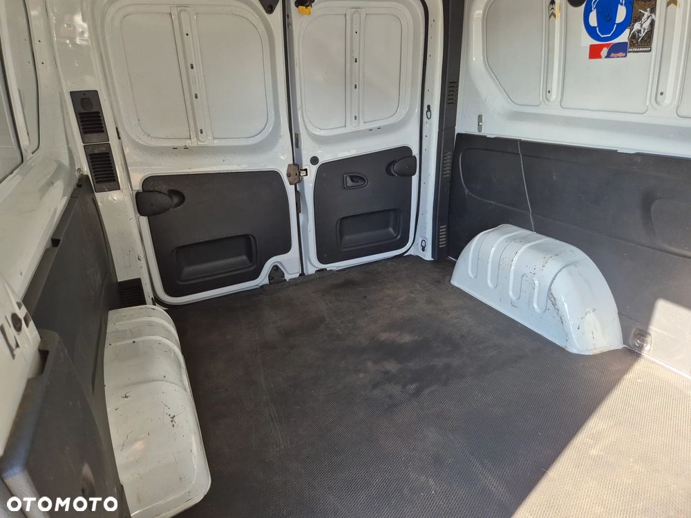 Opel Vivaro - 4