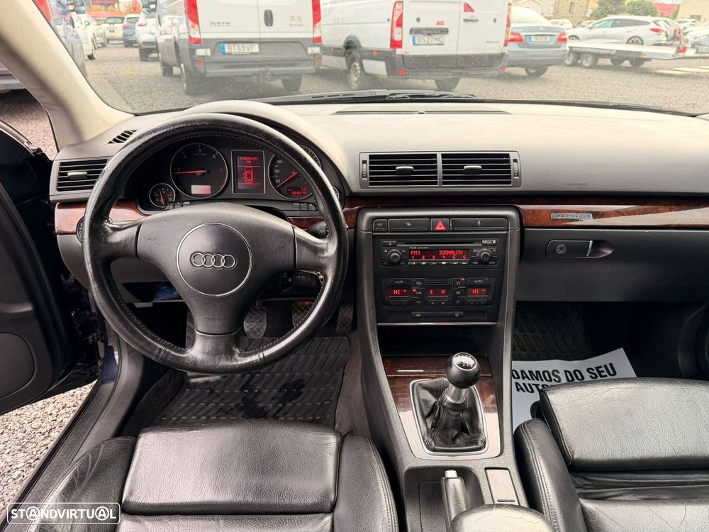 Audi A4 Avant 2.5 TDI quattro - 7