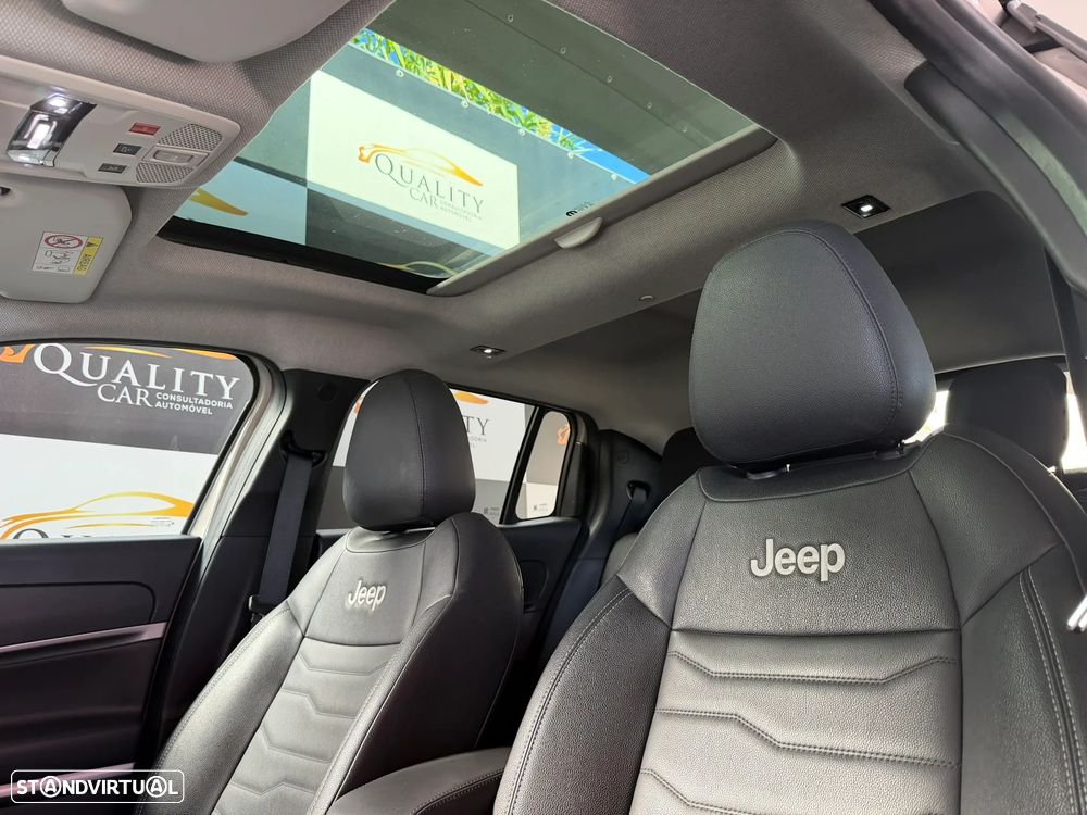 Jeep Avenger 1.2 T3 48V e-Hybrid Auto Summit - 13