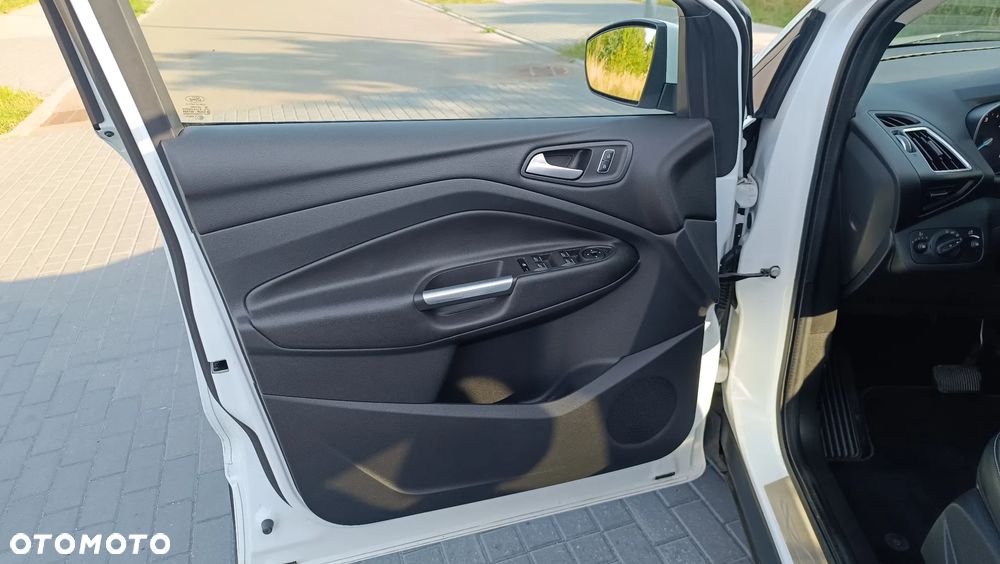 Ford Kuga - 15