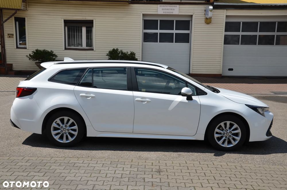 Toyota Corolla 1.8 Hybrid Executive - 6