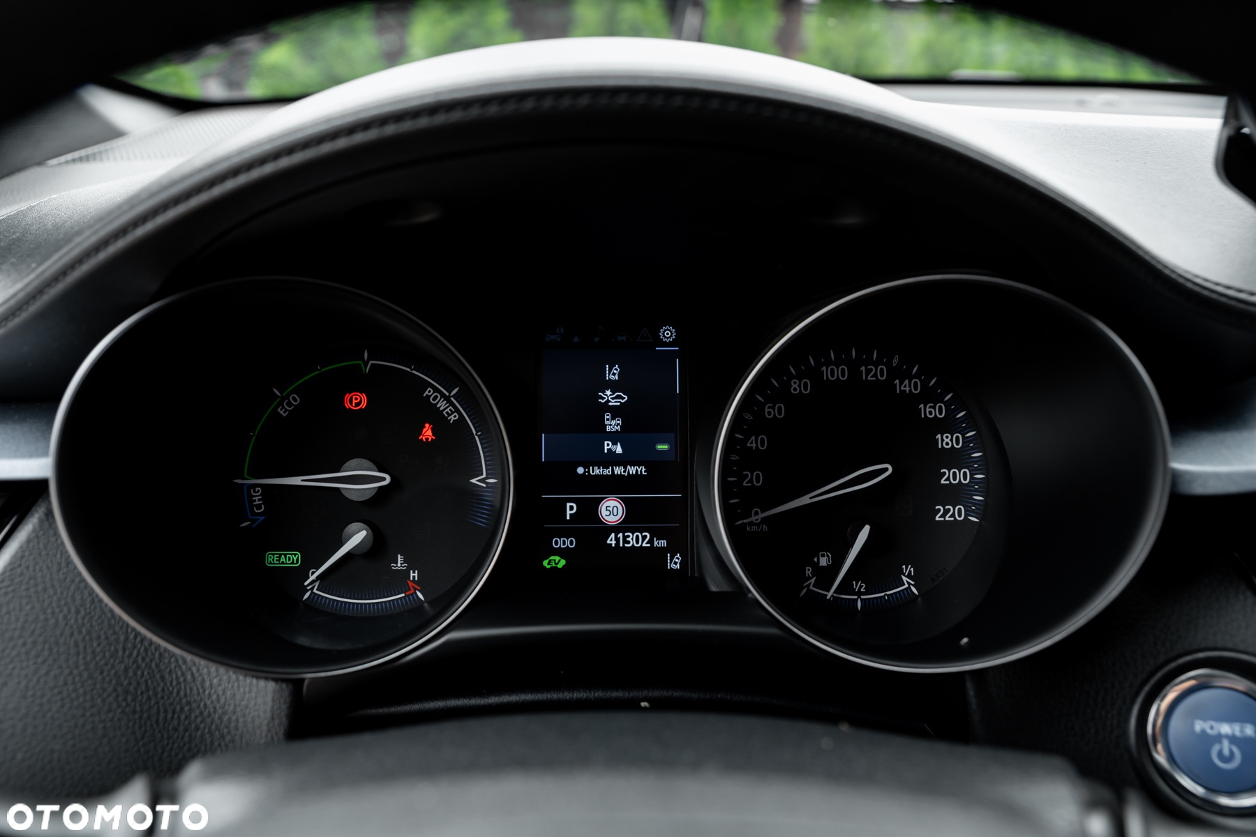 Toyota C-HR 1.8 Hybrid Team Deutschland - 29