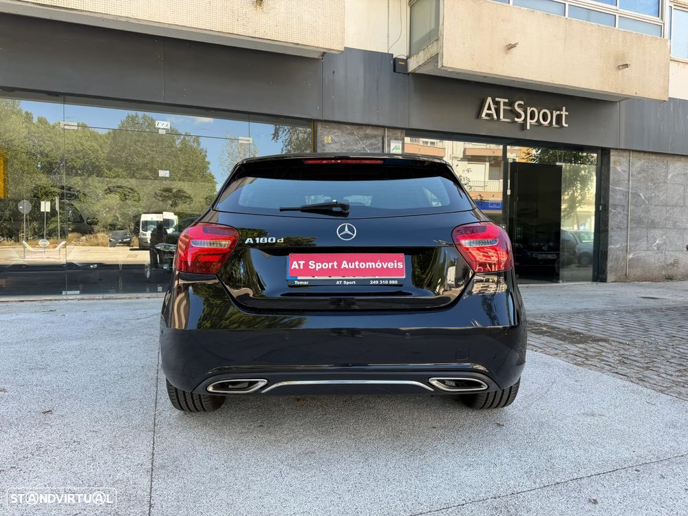 Mercedes-Benz A 180 d Fleet Pack Urban - 11