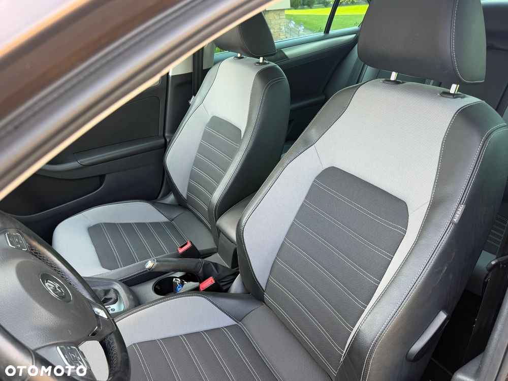 Volkswagen Jetta 1.6 TDI DSG Highline - 14