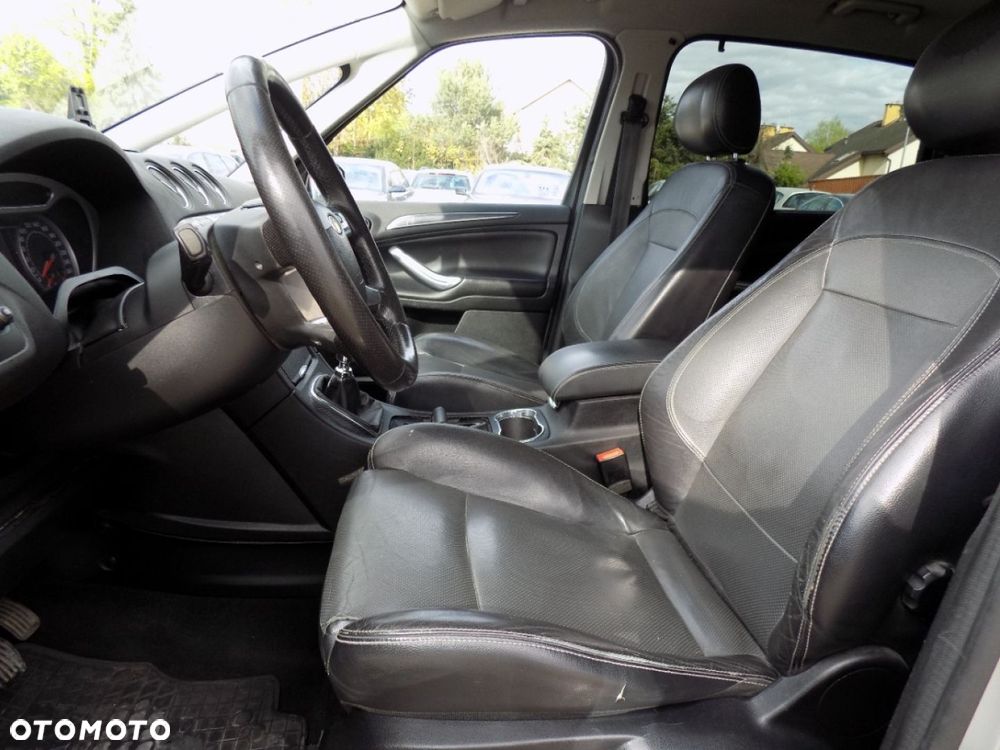 Ford S-Max - 7