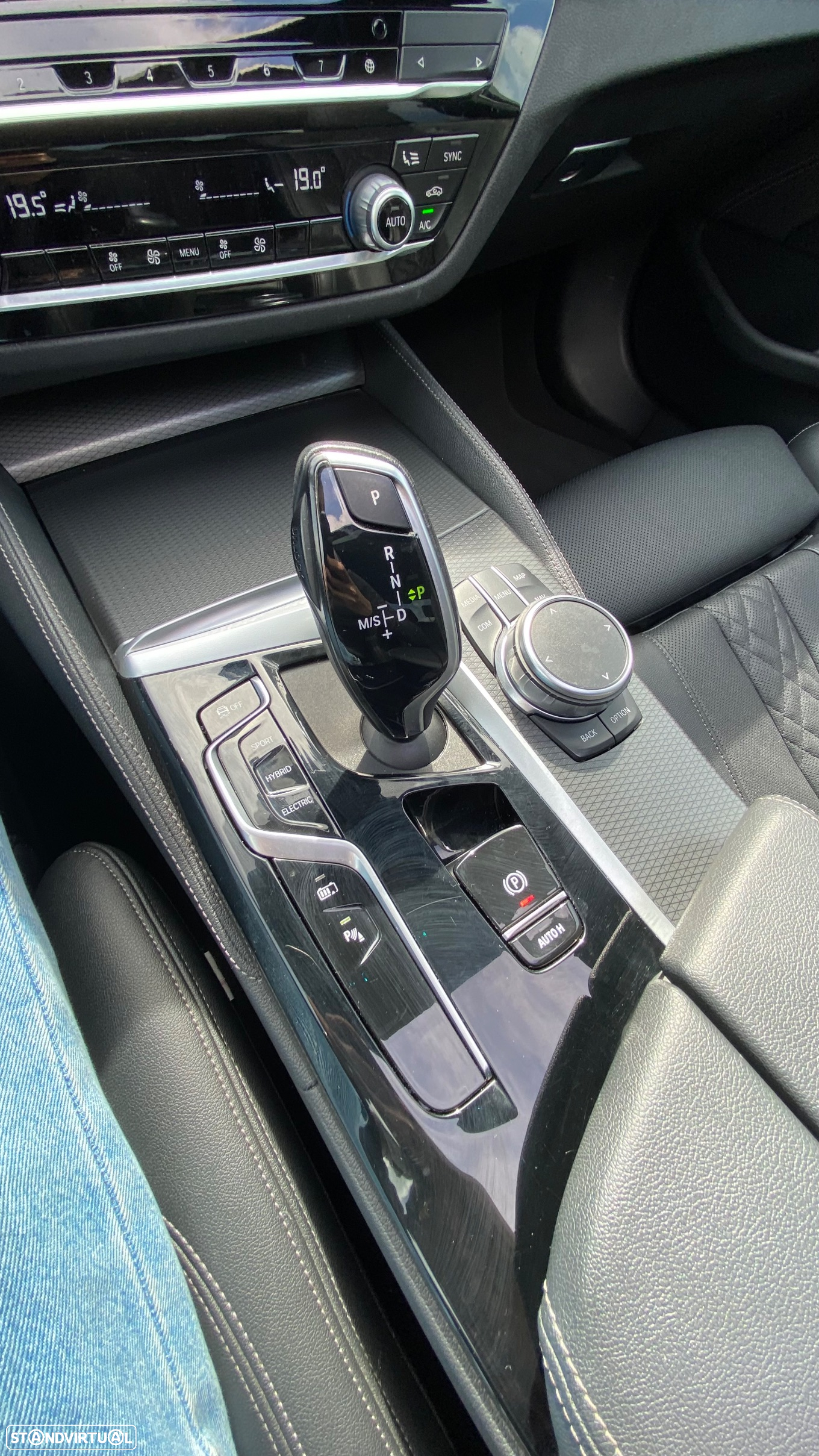 BMW 530 e Pack M - 52